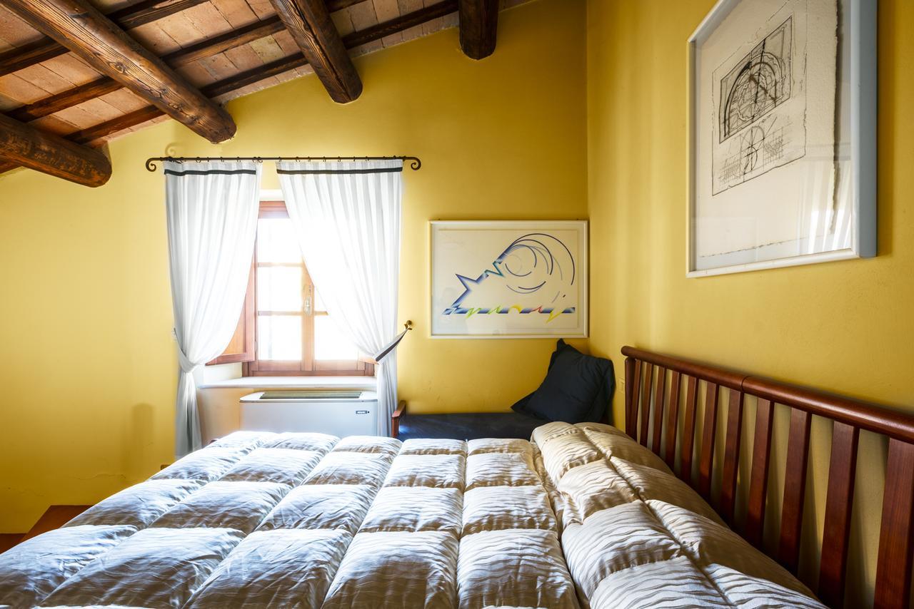 Locanda Da Ciacci Petriano Ngoại thất bức ảnh